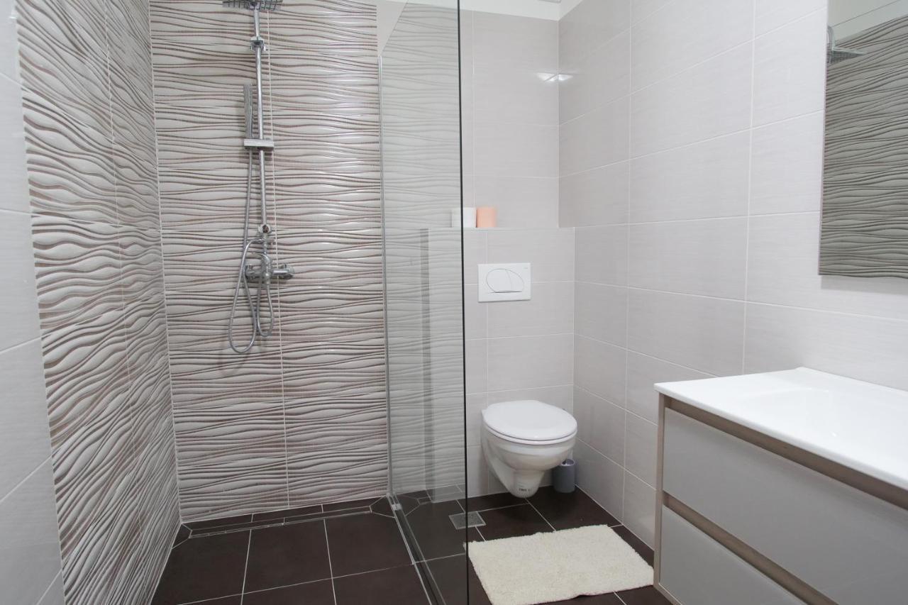 Arena Apartment With 3 Bedrooms In The City Center Пула Экстерьер фото